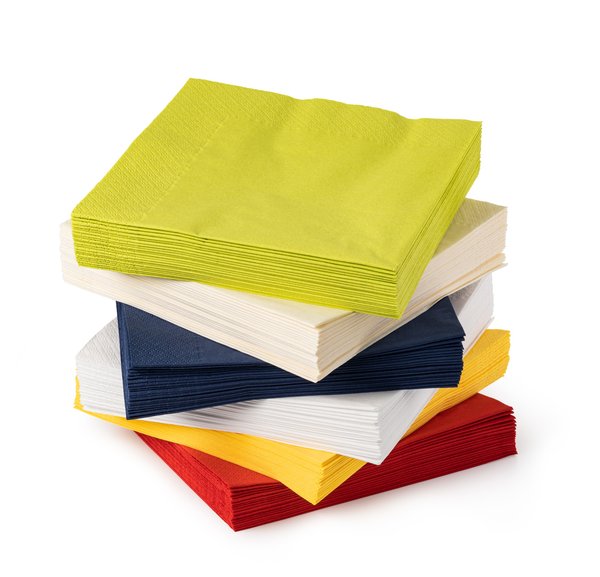 Serviettes de table jetables : le choix parfait pour vos événements